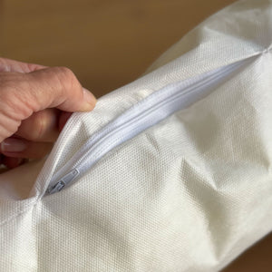 KONA CAVE® memory foam pet cushions have a zipper so that you can individualize the filling for your pet. Filled with shredded memory foam which ensures proper air circulation. 